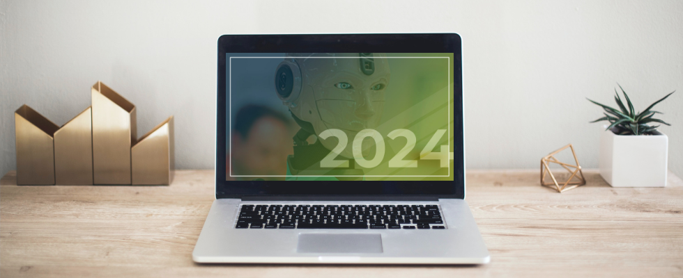 © xpose360 GmbH, Kari Shea - unsplash (Änderungen wurden vorgenommen via Canva), Laptop mit einem Bild mit 2024